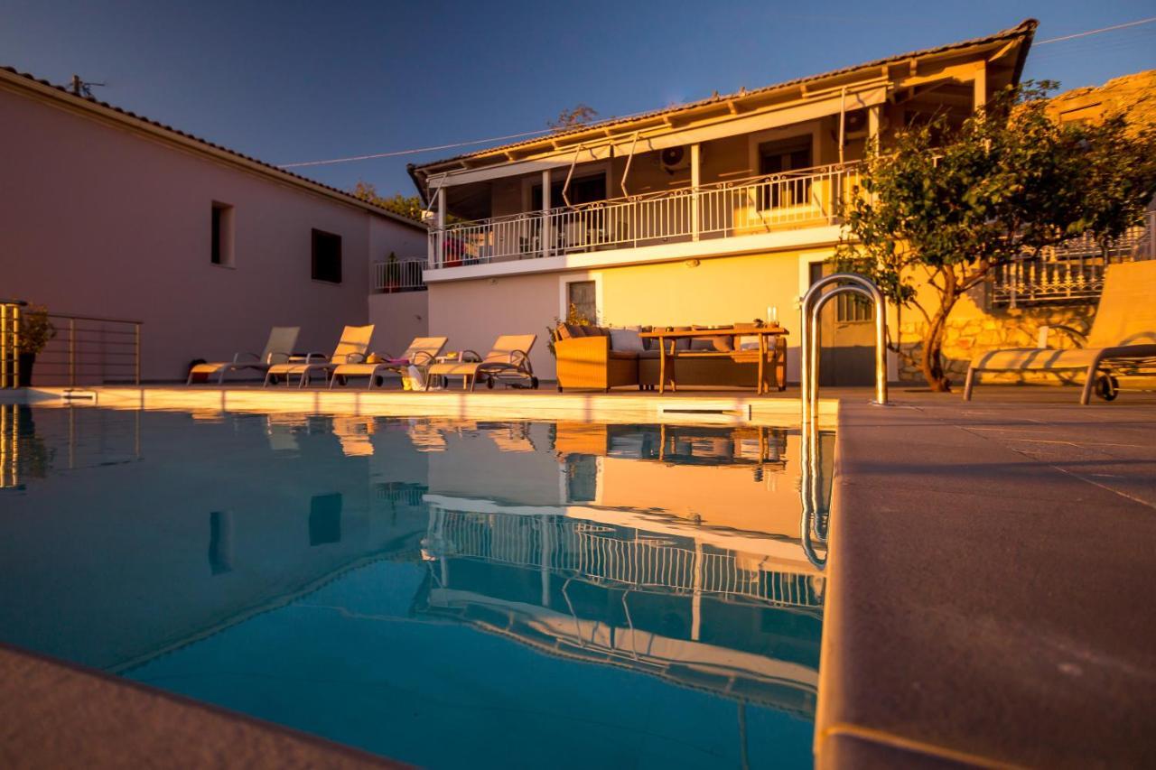 The View Villa Maries  Exterior foto